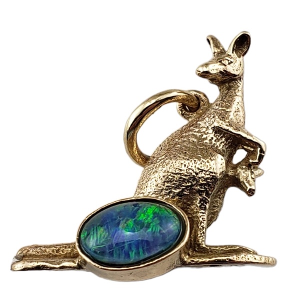 Vintage 9K Yellow Gold and Black Opal Kangaroo Charm #15948